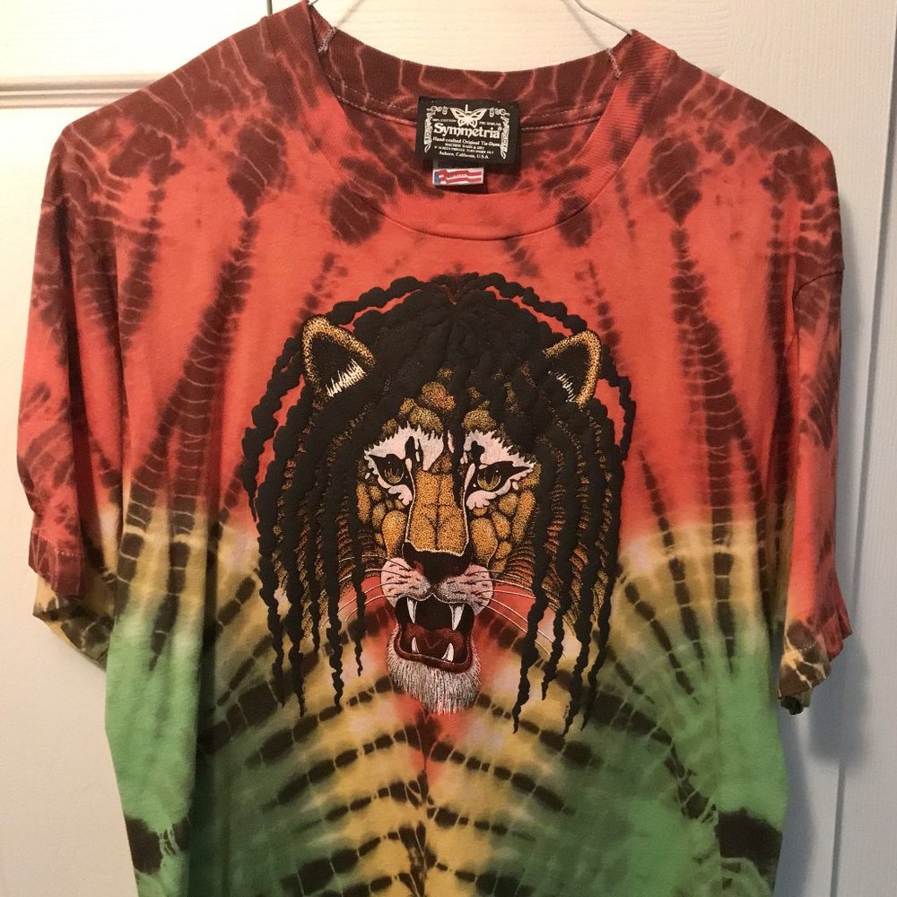 Vintage Tiger Tie Dye Men’s T Shirt